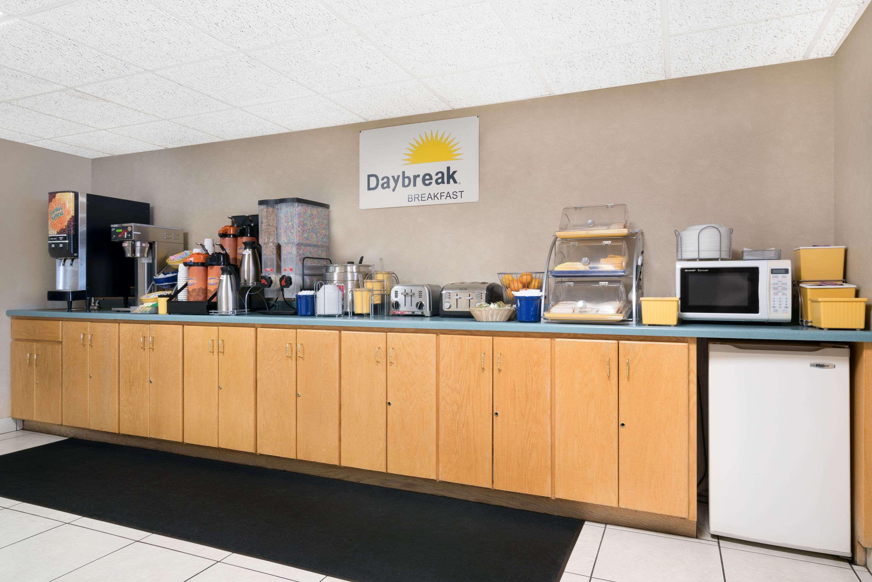 Days Inn By Wyndham St Cloud Сент-Клауд Екстер'єр фото